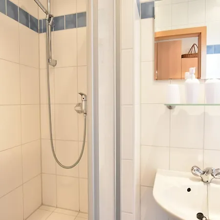 Tasteful Apartment In Rerik Germany With Garden Eksteriør billede